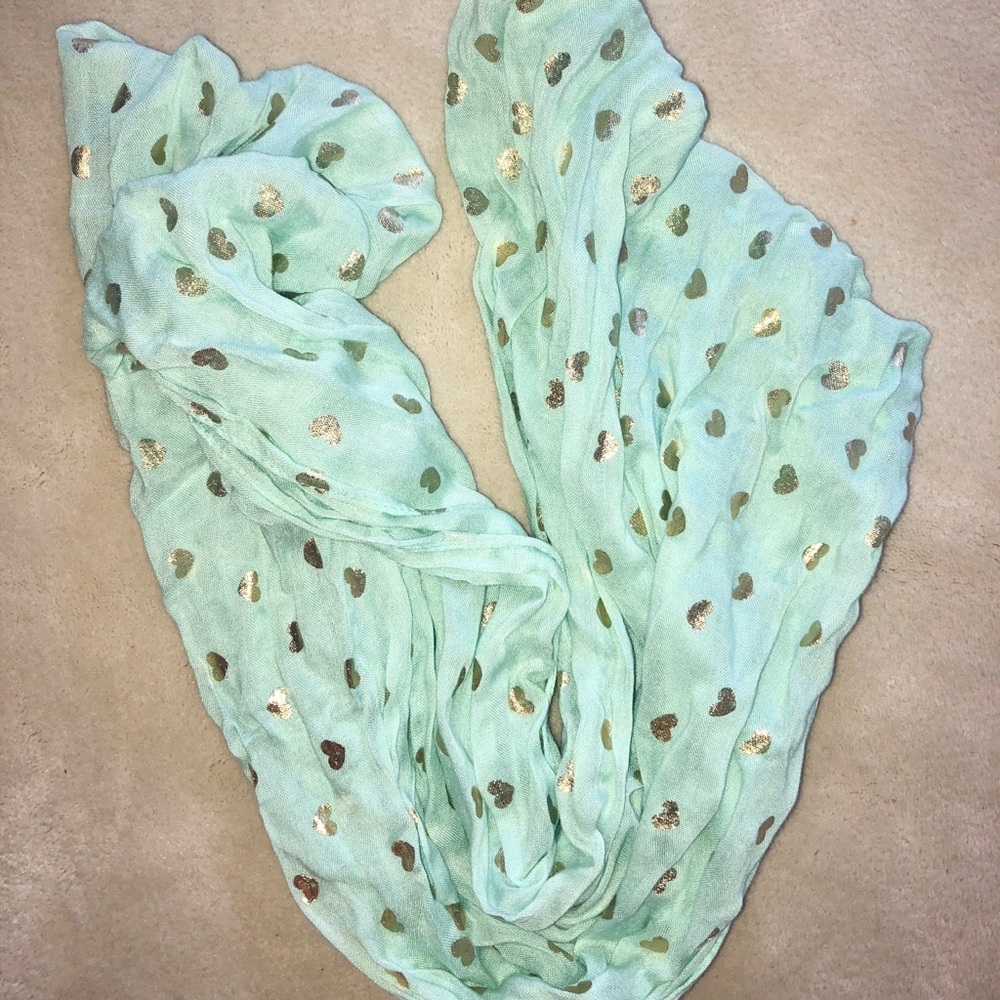 beautiful mint infinity scarf with golden hearts
